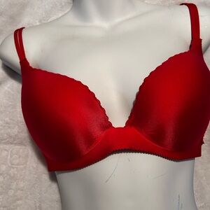 Victoria's Secret Red Smooth Contour Push-Up Bra